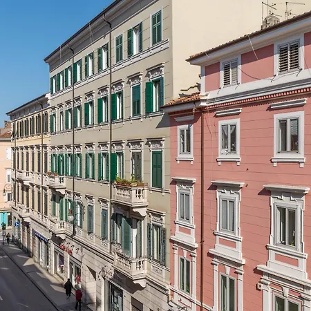 Petit Mazzini Апартаменты